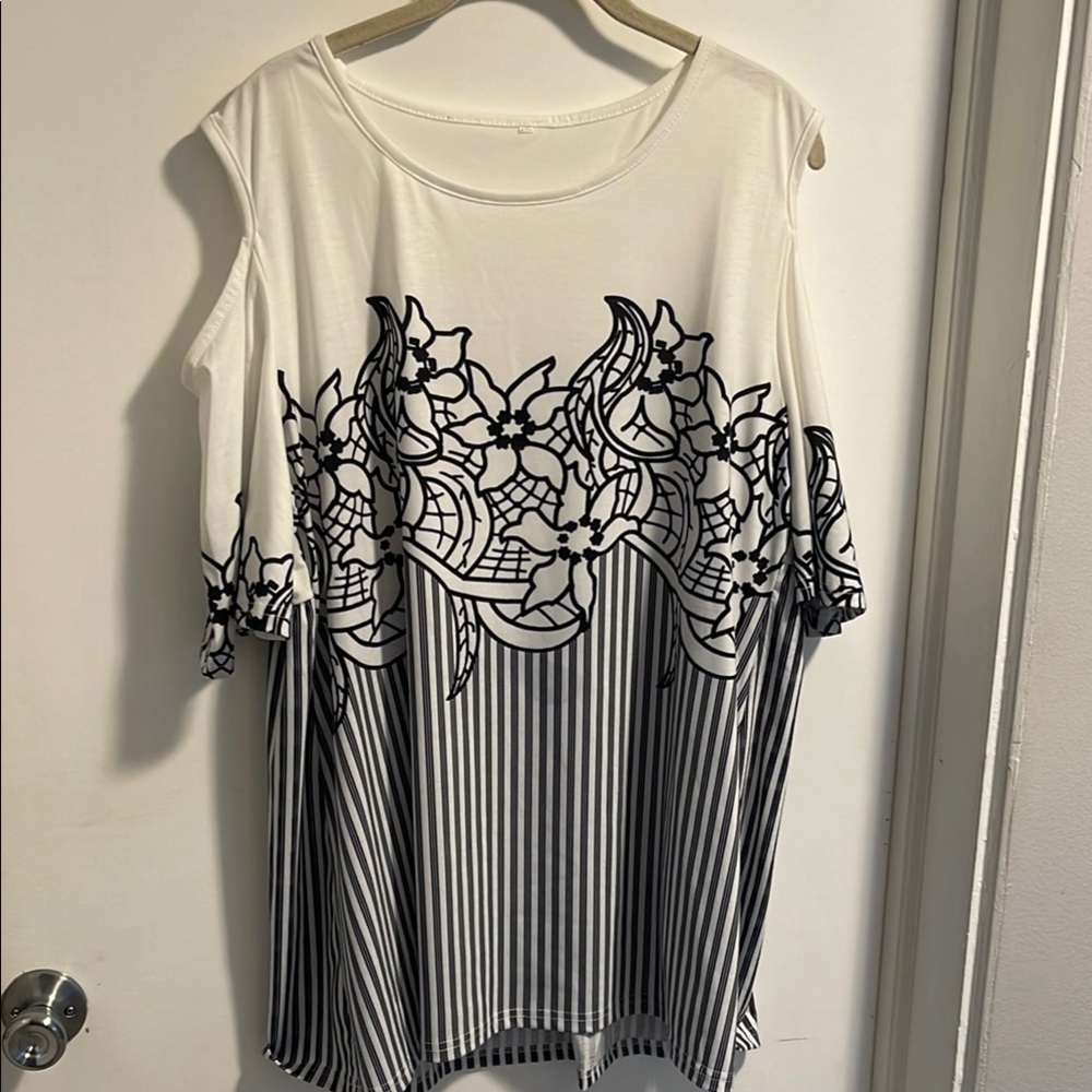 EUC Elegant Black & White Women's A-line Top Stripes & Flower cut out shoulders